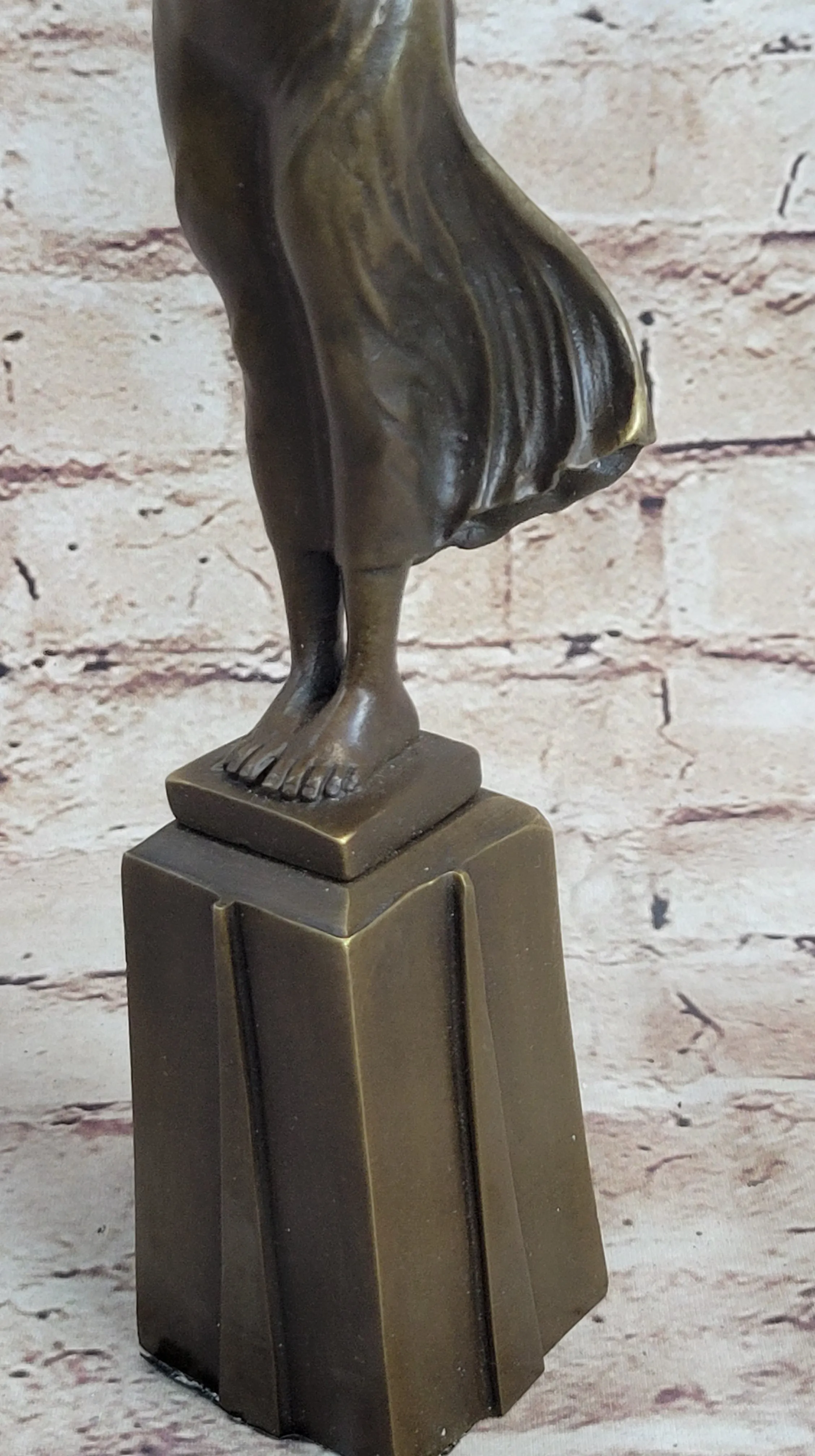 Greek Roman Art Sculpture Woman Holding up Laurels Wreath Crown Bronze Figure Statue