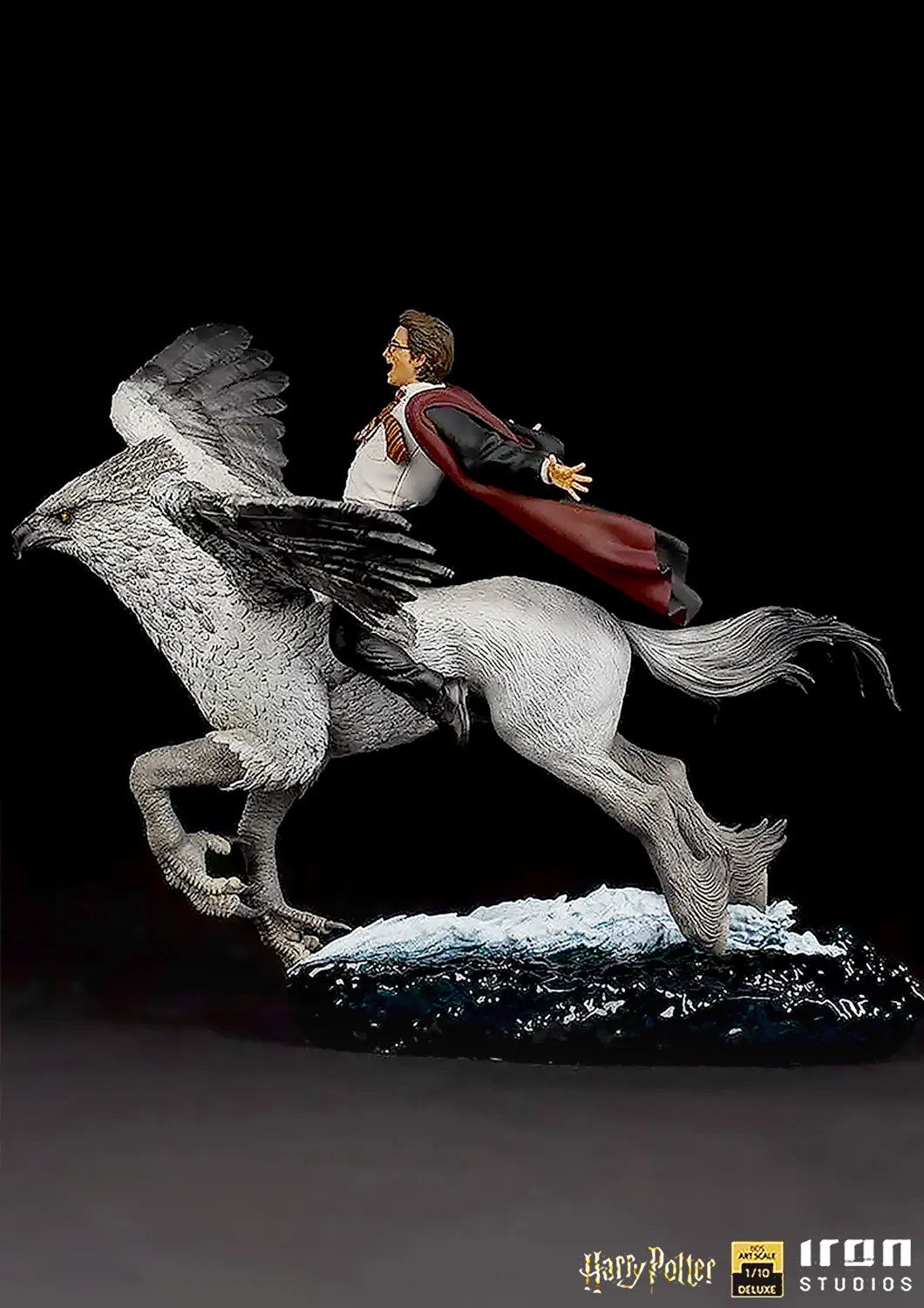 IRON STUDIOS HARRY POTTER AND BUCKBEAK DELUXE 1/10 WBHPM41021-10