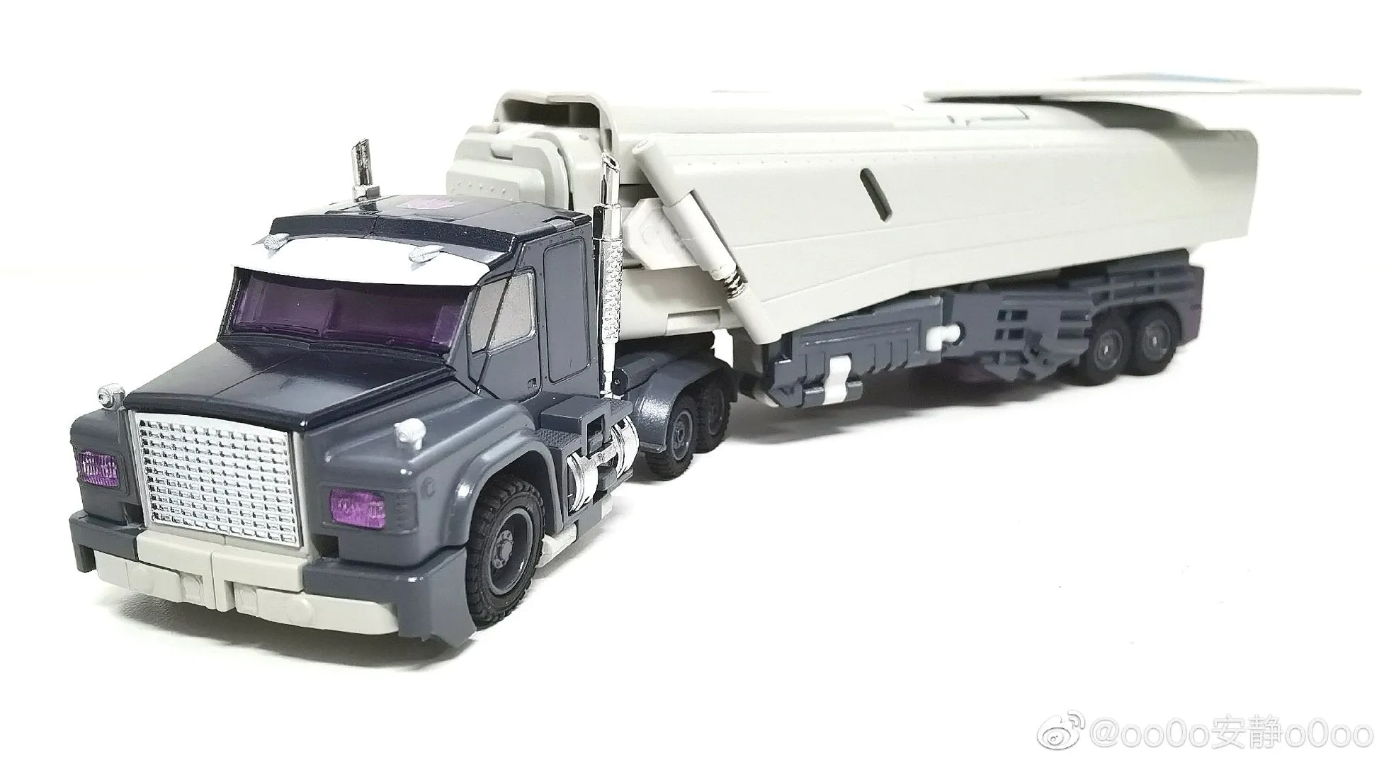Keith's Fantasy Club KFC EAVI Metal Phase 11A  Stratotanker (Octane) Metallic Version 22cm / 8.7"