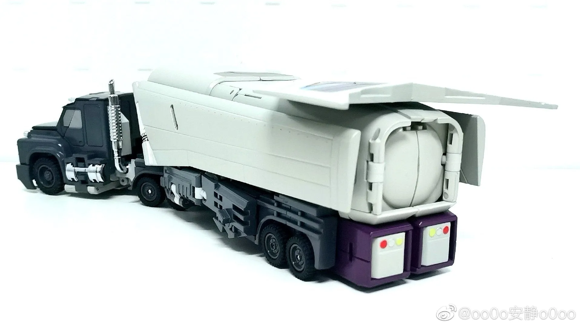 Keith's Fantasy Club KFC EAVI Metal Phase 11A  Stratotanker (Octane) Metallic Version 22cm / 8.7"